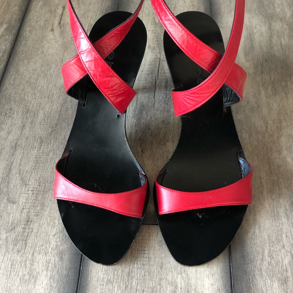 💃🏻Sexy Red Leather Strappy Heels Size 7👠